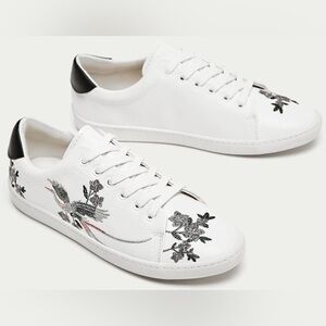 Zara White Embroidered Tennis Shoes Size 8.5
